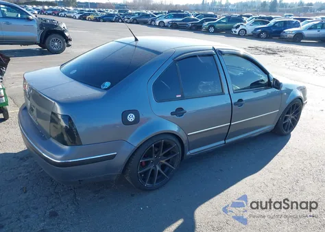 2004 Volkswagen Jetta Gls 2.0L из США, поврежденный, VIN 3VWSK69M84M022016